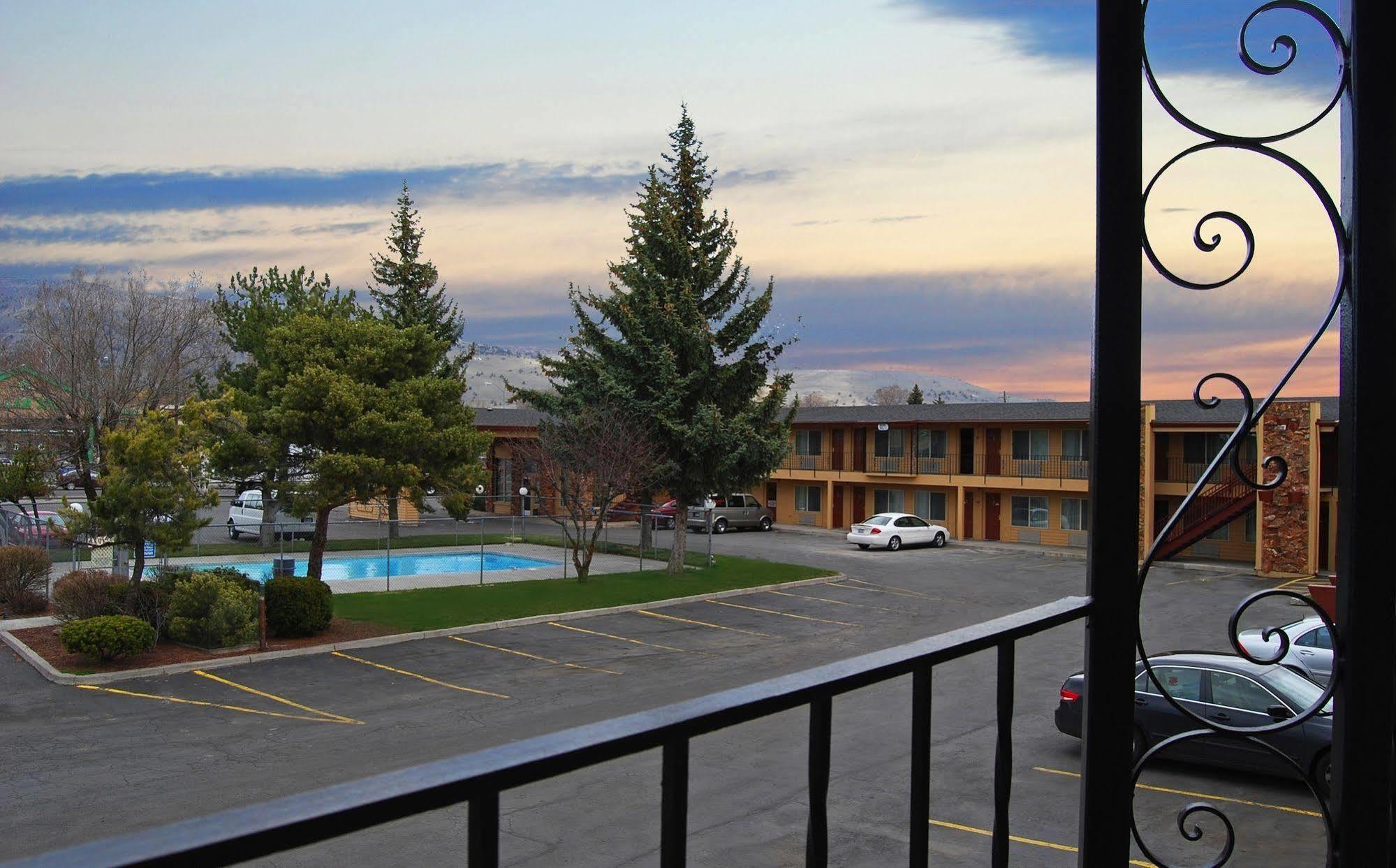 Cimarron Inn Klamath Falls Exterior foto